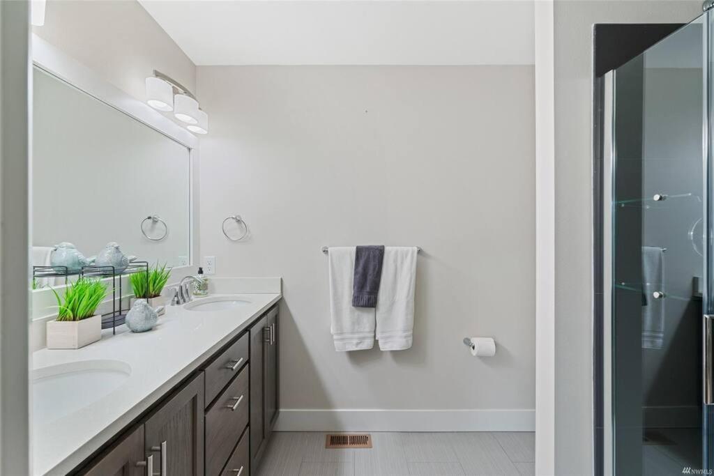 New Town House - Heart Of Wenatchee Lejlighed Eksteriør billede